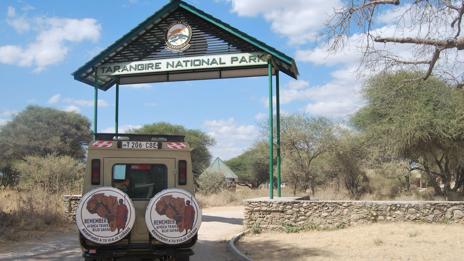 9-Day Classic Serengeti Adventure & Zanzibar Beach Escape